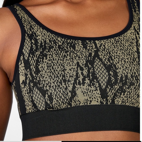 Fabletics Sports Bra - Picture 2 of 7